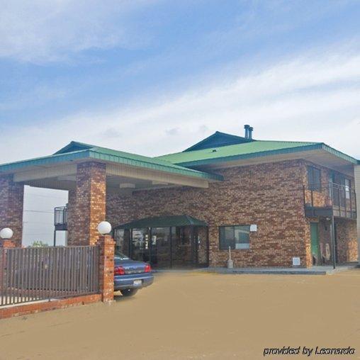 Regency Travel Inn Hayti Esterno foto